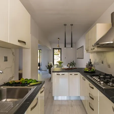 Sea View Modern Spacious Lounge House * פרמנטורה