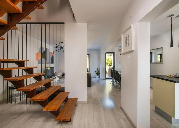 Sea View Modern Spacious Lounge House * プレマントゥーラ