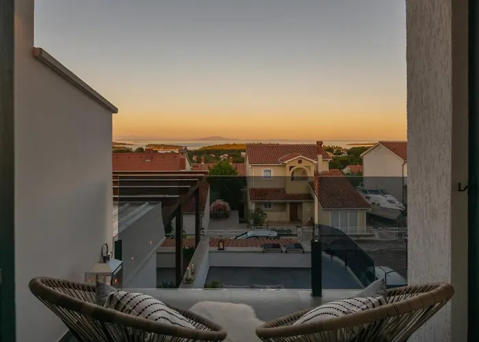 Feriehus Sea View Modern Spacious Lounge House *