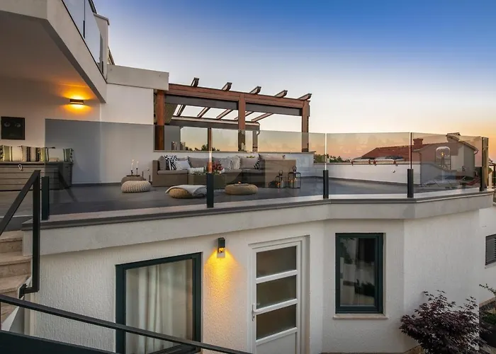 Сasa de vacaciones Sea View Modern Spacious Lounge House *